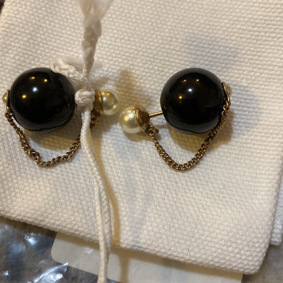 Dior Tribales Earrings Bronze-Finish Metal with White and Black Resin Pearls - Picture 5 of 12